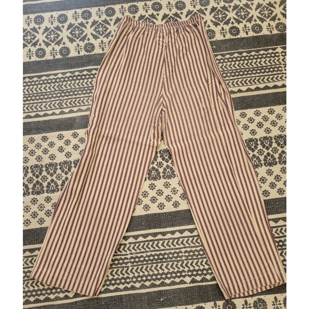VNT womens straight leg funky striped pants in cream/burgundy color Size 14